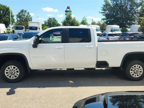 Used 2025 Chevrolet Silverado 2500 LT w/ Convenience Package AWD/4WD image 19