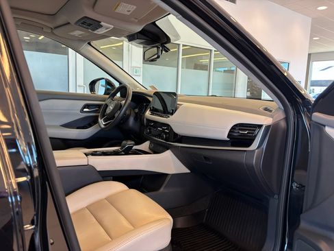 Used 2023 Nissan Rogue SL w/ SL Premium Package AWD/4WD image 23