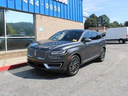 Used 2020 Lincoln Nautilus Reserve image 3