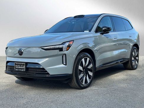 New 2025 Volvo EX90 Plus image 7