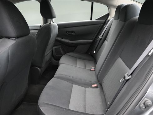 Used 2024 Nissan Sentra SV FWD image 15