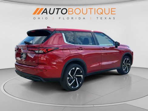 Used 2023 Mitsubishi Outlander ES AWD/4WD image 5