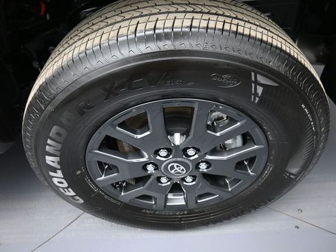 Certified 2025 Toyota 4Runner SR5 image 15