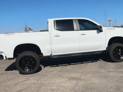 Used 2024 Chevrolet Silverado 1500 RST w/ Rally Edition image 9