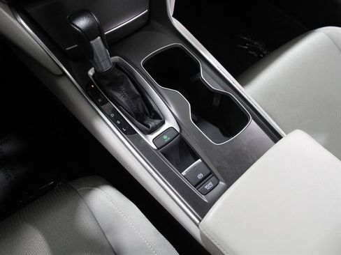 Used 2019 Honda Accord LX image 15