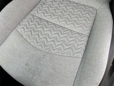 Used 2023 Chevrolet Equinox LT image 11