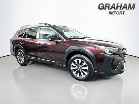 Used 2023 Subaru Outback Limited AWD/4WD image 1