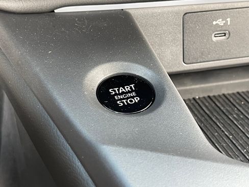 New 2026 Nissan Sentra SV w/ SV Convenience Package FWD image 28