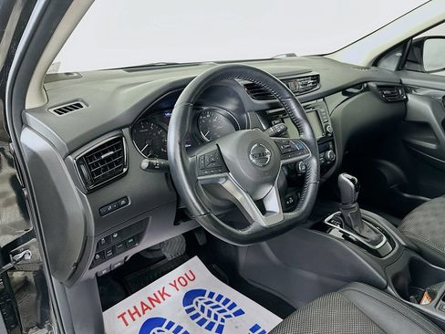 Certified 2022 Nissan Rogue Sport SV w/ Technology Package AWD/4WD image 14