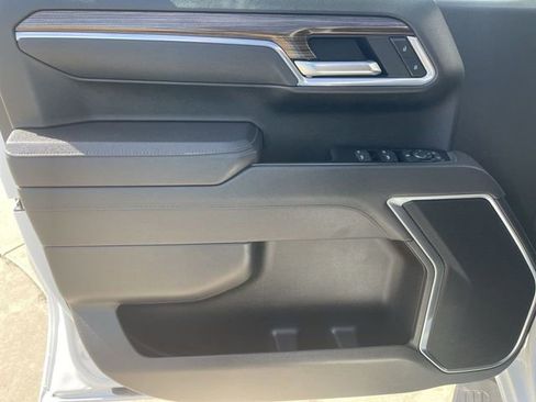 Used 2025 Chevrolet Silverado 1500 LT image 22