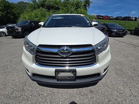 Used 2016 Toyota Highlander XLE FWD image 12
