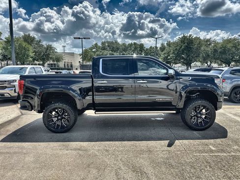 Used 2022 GMC Sierra 1500 Denali w/ Denali Reserve Package AWD/4WD image 10