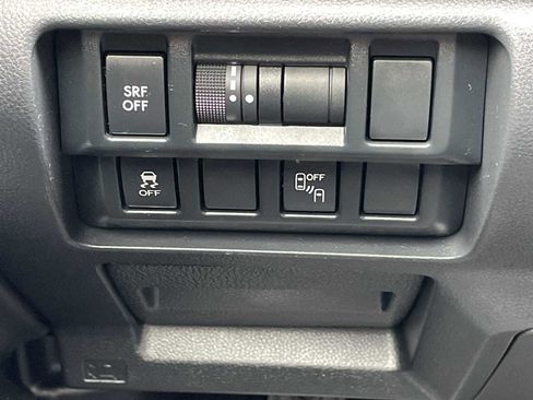 Used 2019 Subaru Crosstrek 2.0i Premium w/ Eyesight System AWD/4WD image 24