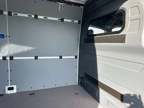 New 2026 Mercedes-Benz Sprinter 2500 image 13