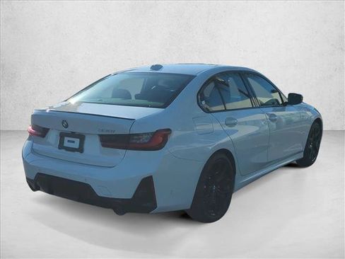 New 2026 BMW 330i Sedan w/ M Sport Package RWD image 2