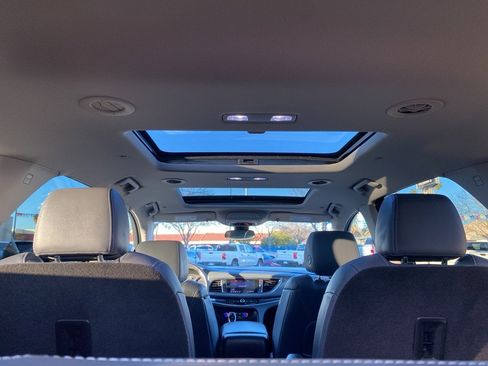 Used 2021 Buick Enclave Premium w/ Sun and Sites Package image 18