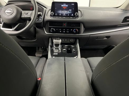 Used 2024 Nissan Rogue S FWD image 42