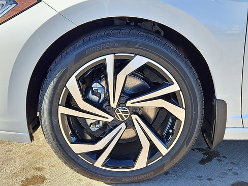 New 2026 Volkswagen Jetta SEL image 5