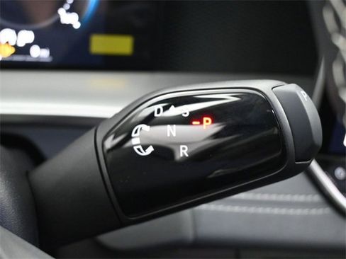 New 2025 Volkswagen Tiguan SE image 7