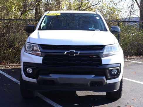 Used 2021 Chevrolet Colorado Z71 image 2