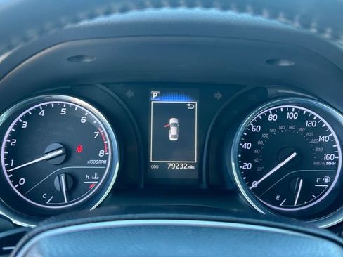 Used 2020 Toyota Camry SE FWD image 20