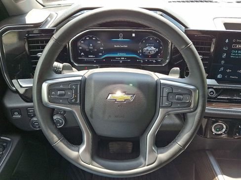 Used 2024 Chevrolet Silverado 1500 LT AWD/4WD image 19