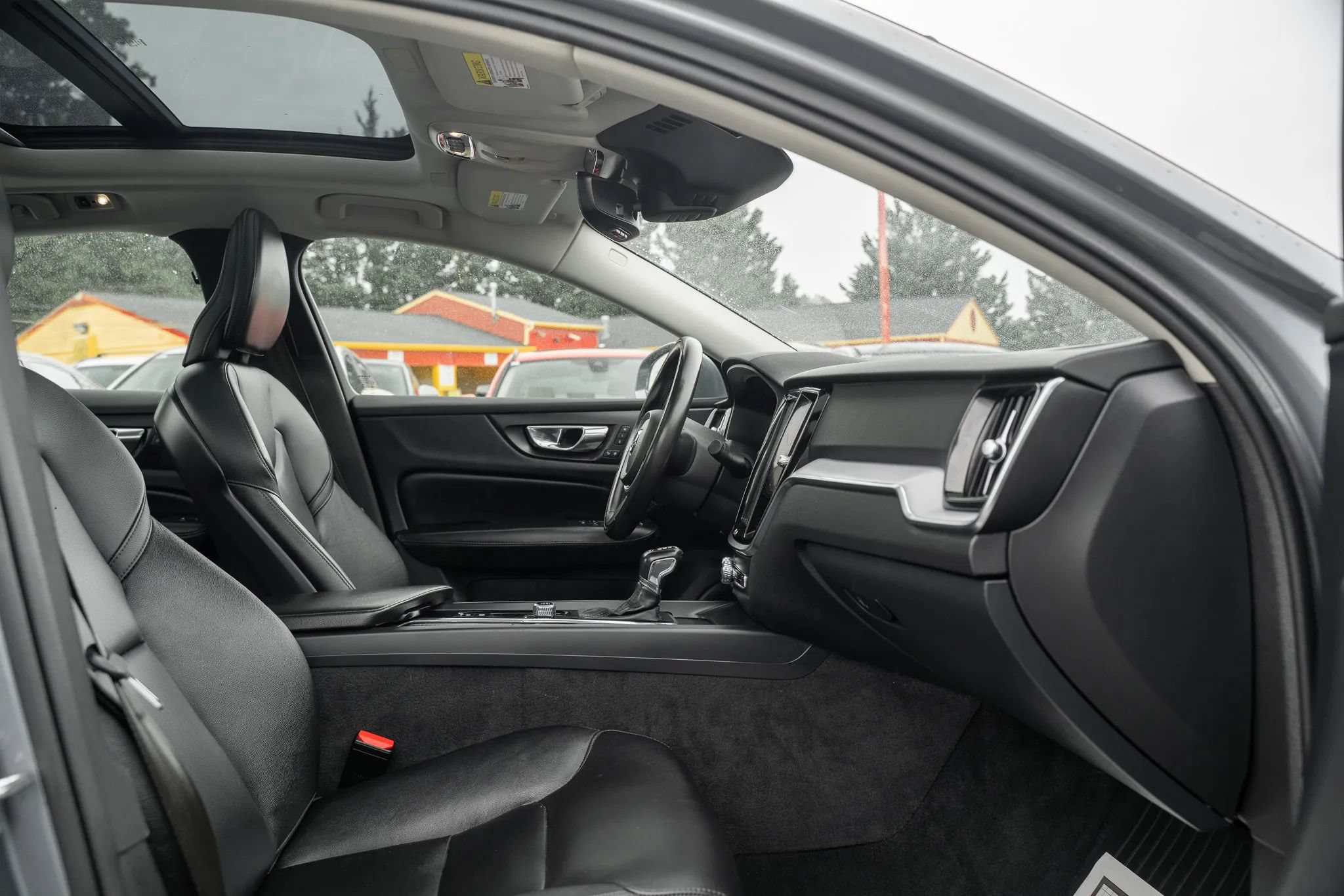 Used 2019 Volvo S60 T6 Momentum w/ Premium Package AWD/4WD image 12