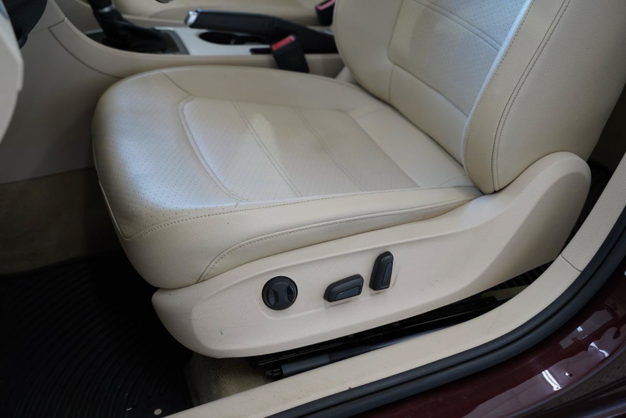 Used 2013 Volkswagen Passat TDI SE FWD image 26