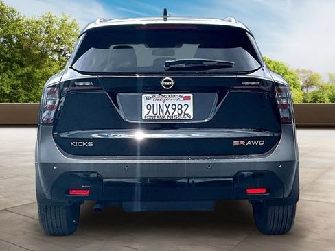 Certified 2025 Nissan Kicks SR AWD/4WD image 5