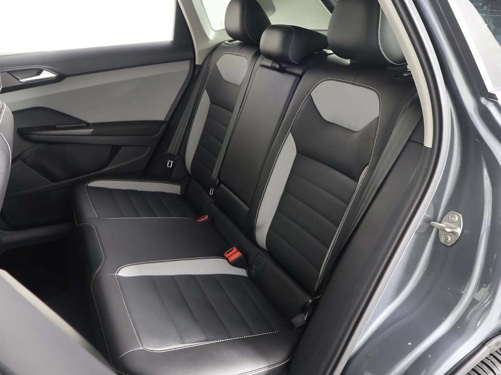 Used 2023 Volkswagen Taos SEL AWD/4WD image 33