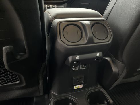 Used 2022 Jeep Gladiator Mojave w/ Auxiliary Switch Group image 40