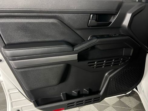 Used 2025 Toyota Tacoma SR5 image 24