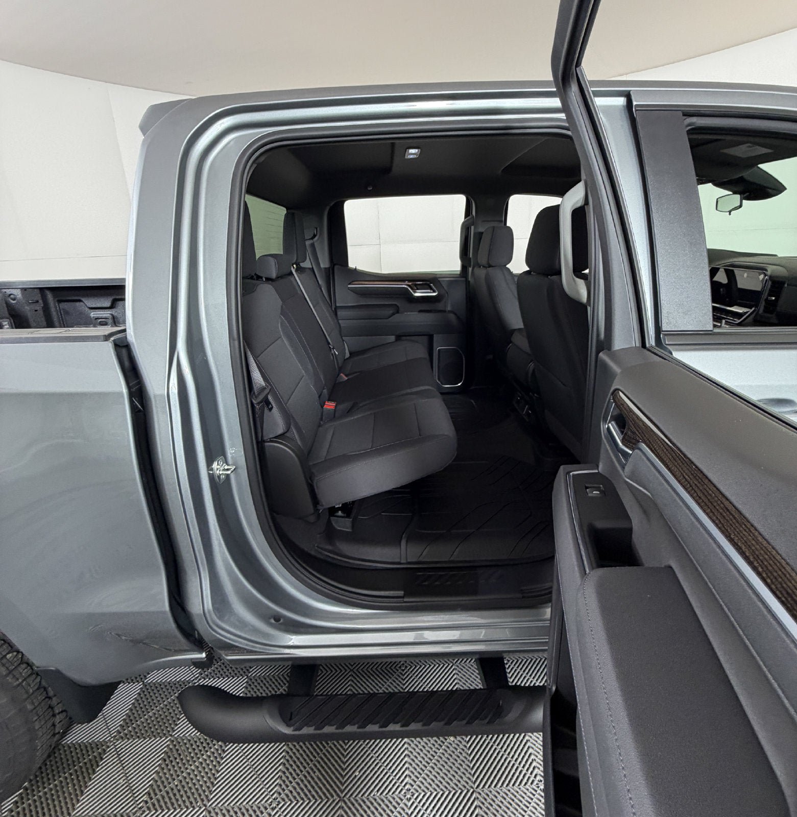 New 2026 Chevrolet Silverado 1500 RST w/ RST Select Package RWD image 5