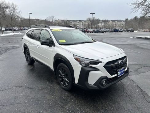 Used 2023 Subaru Outback Onyx Edition image 3