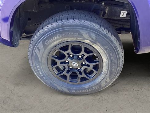 Certified 2022 Toyota Tacoma SR5 image 14