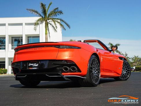 Used 2023 Aston Martin DBS Superleggera Volante RWD image 65