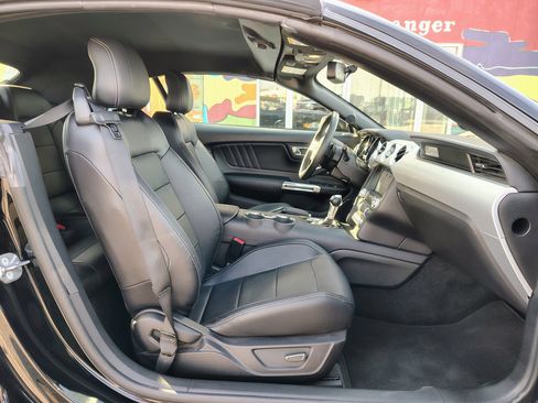 Used 2017 Ford Mustang GT Premium w/ Equipment Group 401A RWD image 15