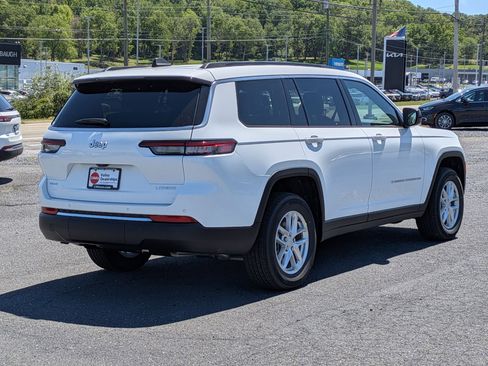 New 2026 Jeep Grand Cherokee L Laredo w/ Trailer Tow Package AWD/4WD image 5