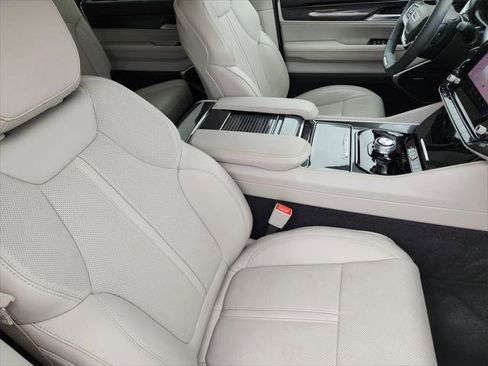 Certified 2024 Jeep Wagoneer L 2WD w/ Convenience Group I image 21