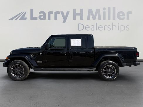 Used 2021 Jeep Gladiator Overland w/ Popular Equipment Package AWD/4WD image 2