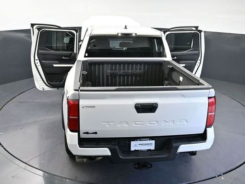 Used 2024 Toyota Tacoma TRD Off-Road AWD/4WD image 44