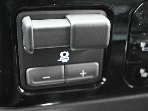 Used 2024 Chevrolet Silverado 1500 LTZ w/ Technology Package image 36