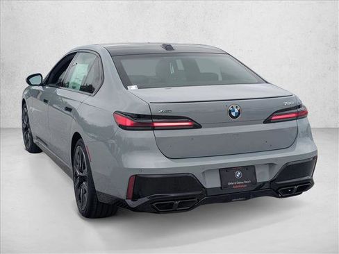 New 2026 BMW 760i xDrive AWD/4WD image 8