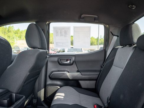 Used 2022 Toyota Tacoma TRD Sport w/ Technology Package RWD image 26