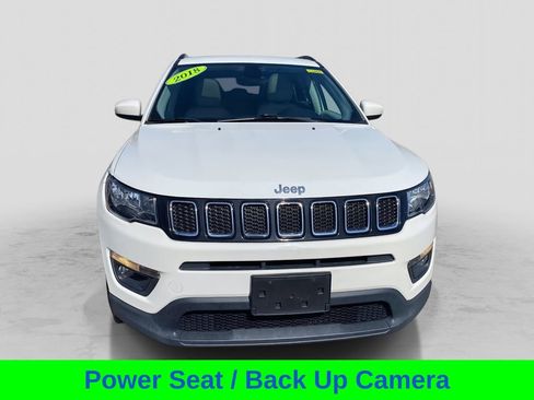 Certified 2018 Jeep Compass Latitude image 9