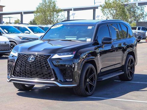 Used 2022 Lexus LX 600 F Sport w/ Accessory Package (Z1) AWD/4WD image 3