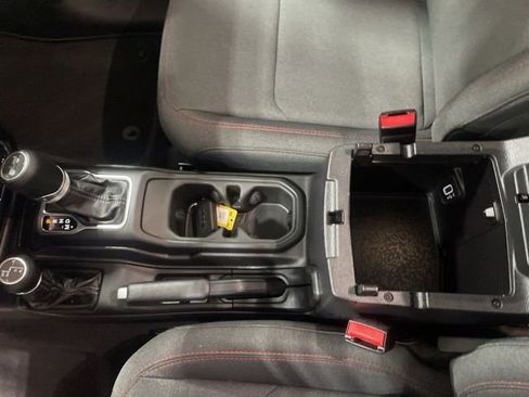 Used 2025 Jeep Wrangler Unlimited Rubicon image 15