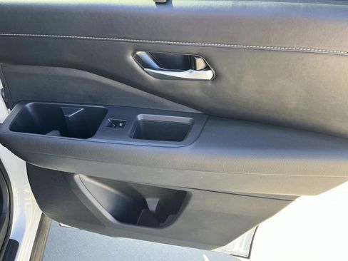 Used 2024 Nissan Pathfinder SL w/ SL Premium Package image 21