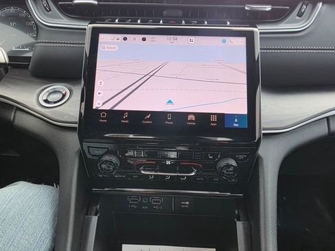 New 2025 Jeep Grand Cherokee L Limited w/ Trailer Tow Package image 19