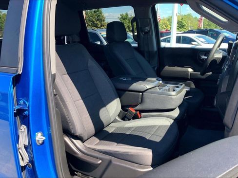 Used 2023 Chevrolet Silverado 1500 Custom image 6